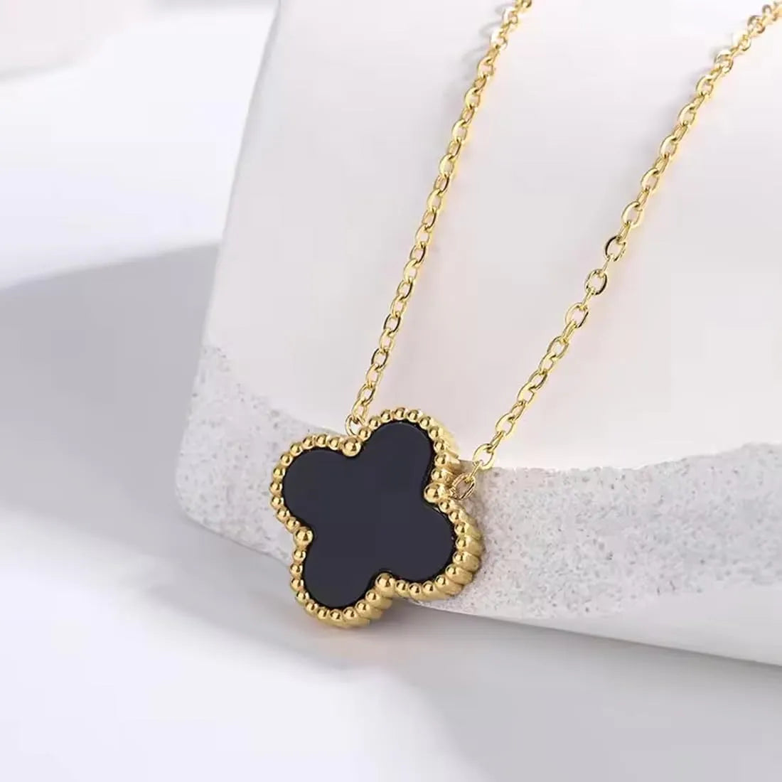 Noir Clover Pendant
